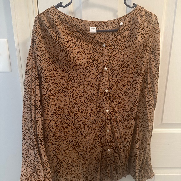 Old Navy Leopard Print Button-Up Women's Top - Picture 1 of 1
